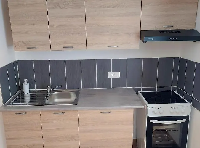 ° 1 - Centre ° * 吕内维尔